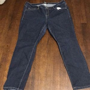 Like new, dark wash jean from torrid. Size 18S